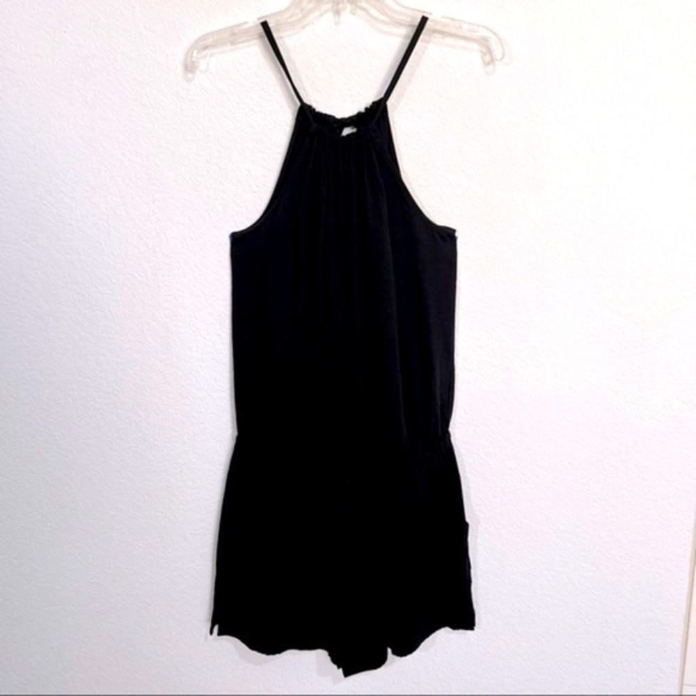 Old Navy Black Romper Spaghetti Strap  Halter Style  Tie & Racer Back Po…